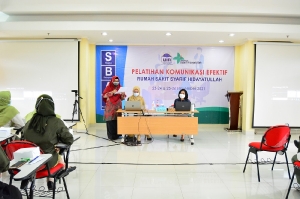 PELATIHAN KOMUNIKASI EFEKTIF RS SYARIF HIDAYATULLAH TAHUN 2021